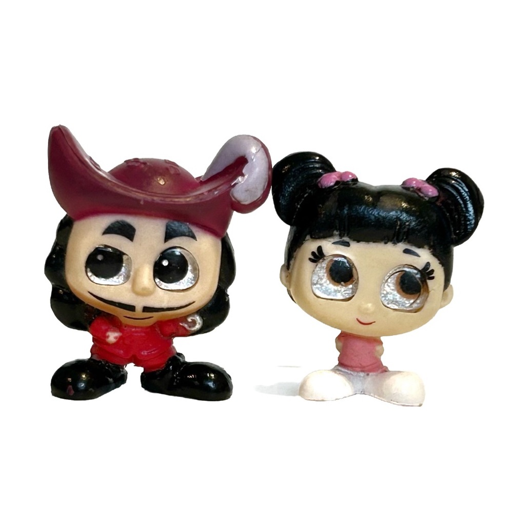 Disney Doorables Mini Figurines Boo Monsters Inc Captain Hook Peter Pan Cute Toy